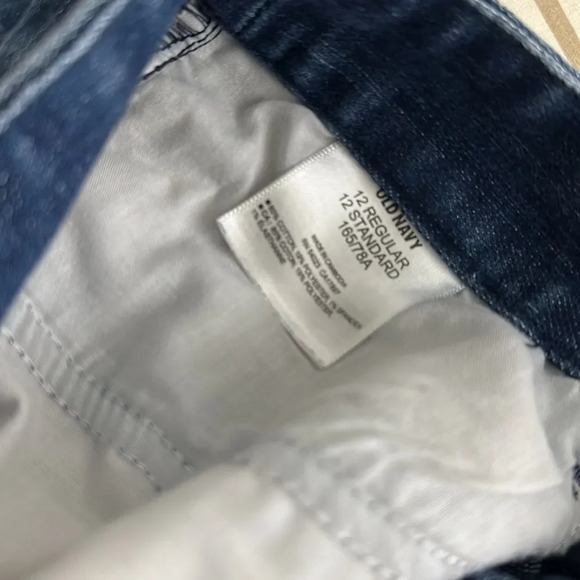Old Navy Blue Denim Skirt - Picture 6 of 6